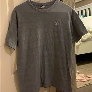 Volcom grey tee